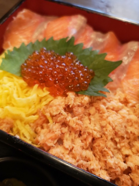 アメ横おすすめ海鮮丼画像